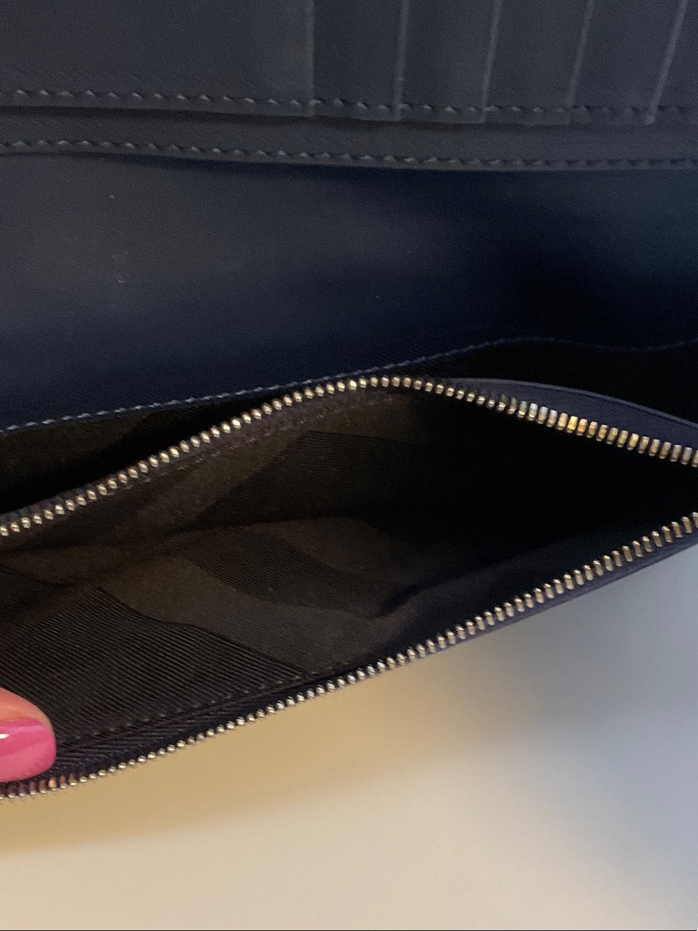 Burberry Navy Blue Leather wallet NWOTS - Picture 13 of 13